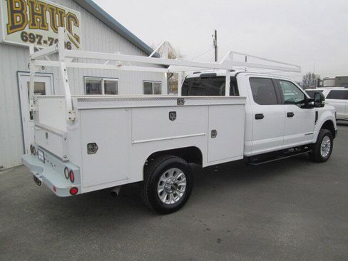 Used 2021 Ford F350 XLT image 6
