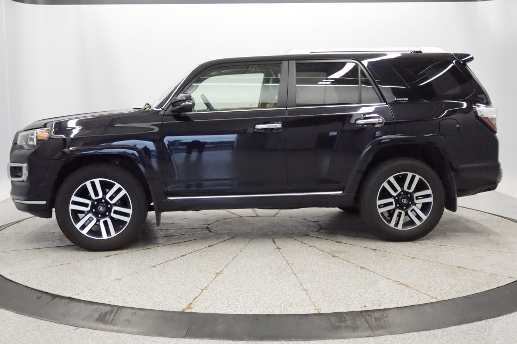 Used 2017 Toyota 4Runner Limited AWD/4WD image 2