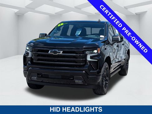 Used 2025 Chevrolet Silverado 1500 High Country w/ Midnight Edition AWD/4WD image 8