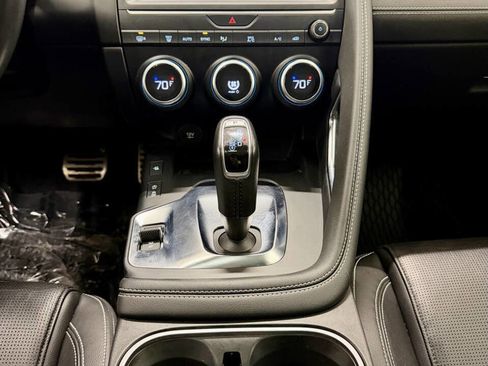 Used 2019 Jaguar E-PACE R-Dynamic S image 42