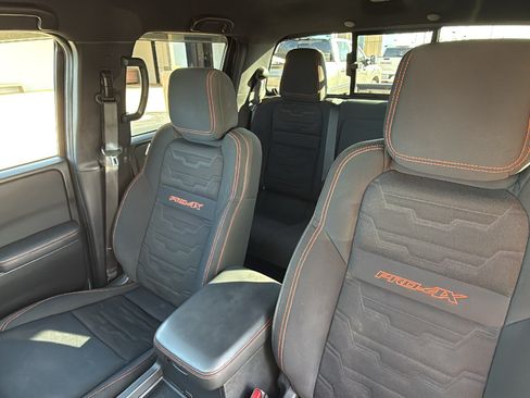 Used 2024 Nissan Frontier PRO-4X w/ Off-Road Protection Package AWD/4WD image 11