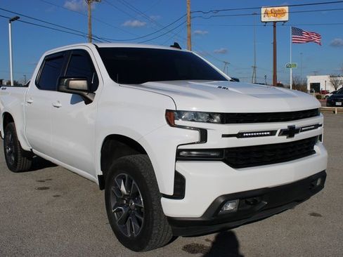Used 2021 Chevrolet Silverado 1500 RST image 3