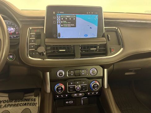 Used 2023 GMC Yukon XL SLT AWD/4WD image 23