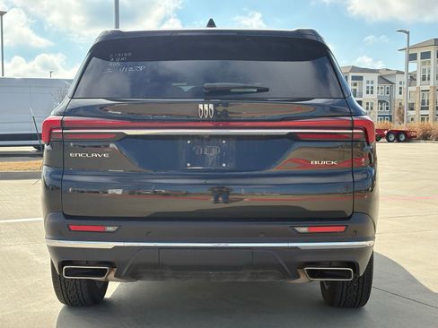Used 2025 Buick Enclave Preferred image 7