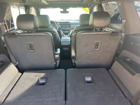 Used 2023 Cadillac XT6 Premium Luxury w/ Technology Package image 14