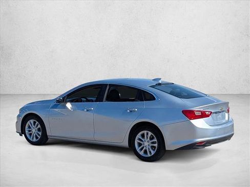 Used 2018 Chevrolet Malibu LT image 8