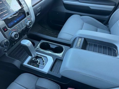 Used 2021 Toyota Tundra Limited w/ Limited Premium Package AWD/4WD image 9