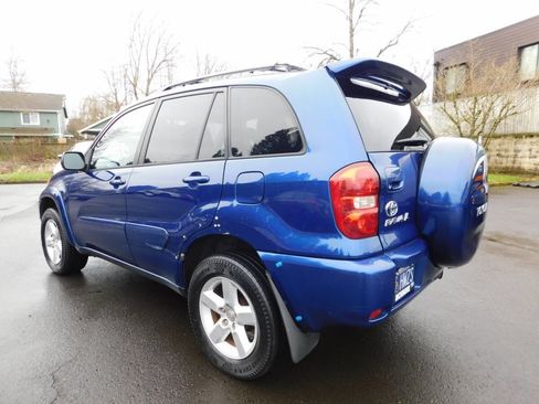 Used 2005 Toyota RAV4 4WD image 3
