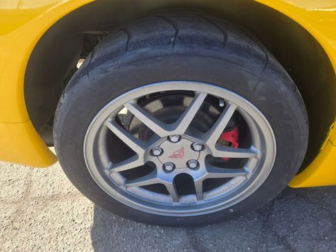 Used 2002 Chevrolet Corvette Z06 w/ Memory Pkg image 26