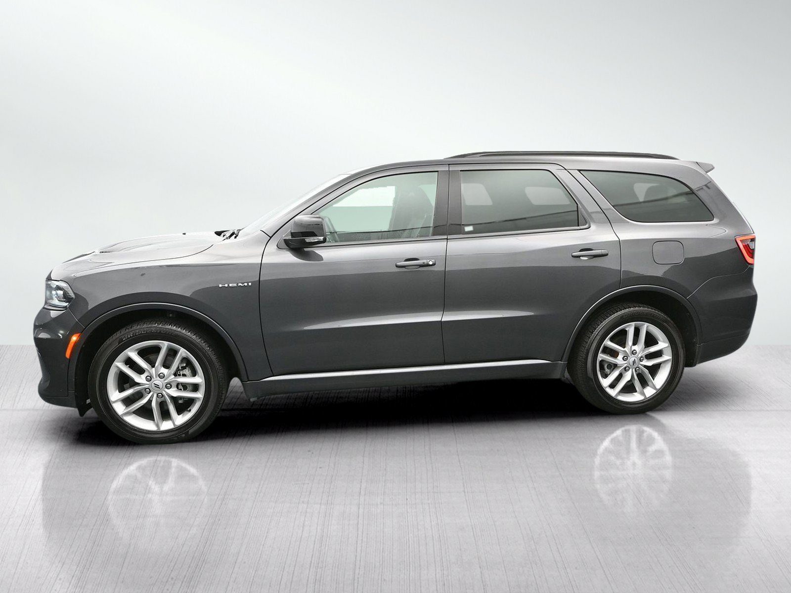 Used 2025 Dodge Durango R/T AWD/4WD image 3
