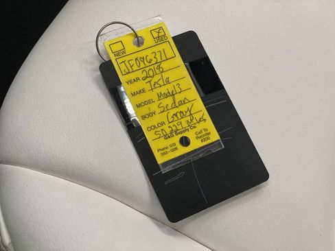 Used 2018 Tesla Model 3 image 28