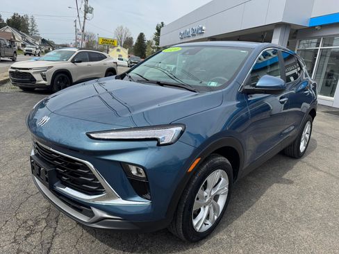 Used 2024 Buick Encore GX Preferred image 3