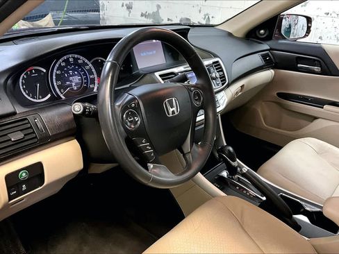 Used 2015 Honda Accord EX-L image 16