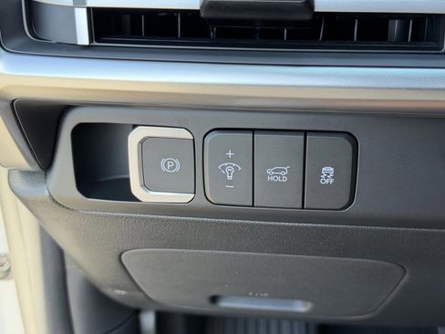 Used 2026 Hyundai Santa Fe SEL FWD image 18
