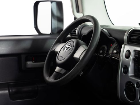 Used 2008 Toyota FJ Cruiser 4WD image 19