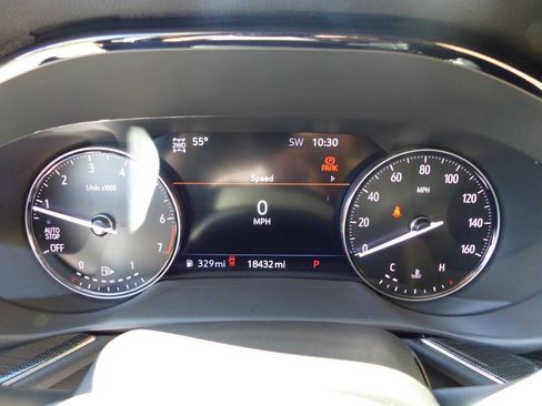 Used 2023 Buick Envision Essence AWD/4WD image 17