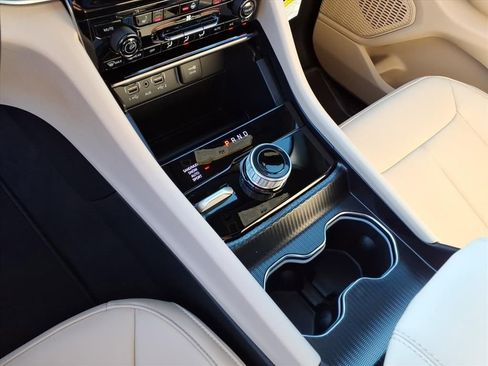 New 2025 Jeep Grand Cherokee Limited image 25