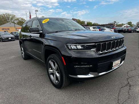 Used 2022 Jeep Grand Cherokee L Limited AWD/4WD image 3