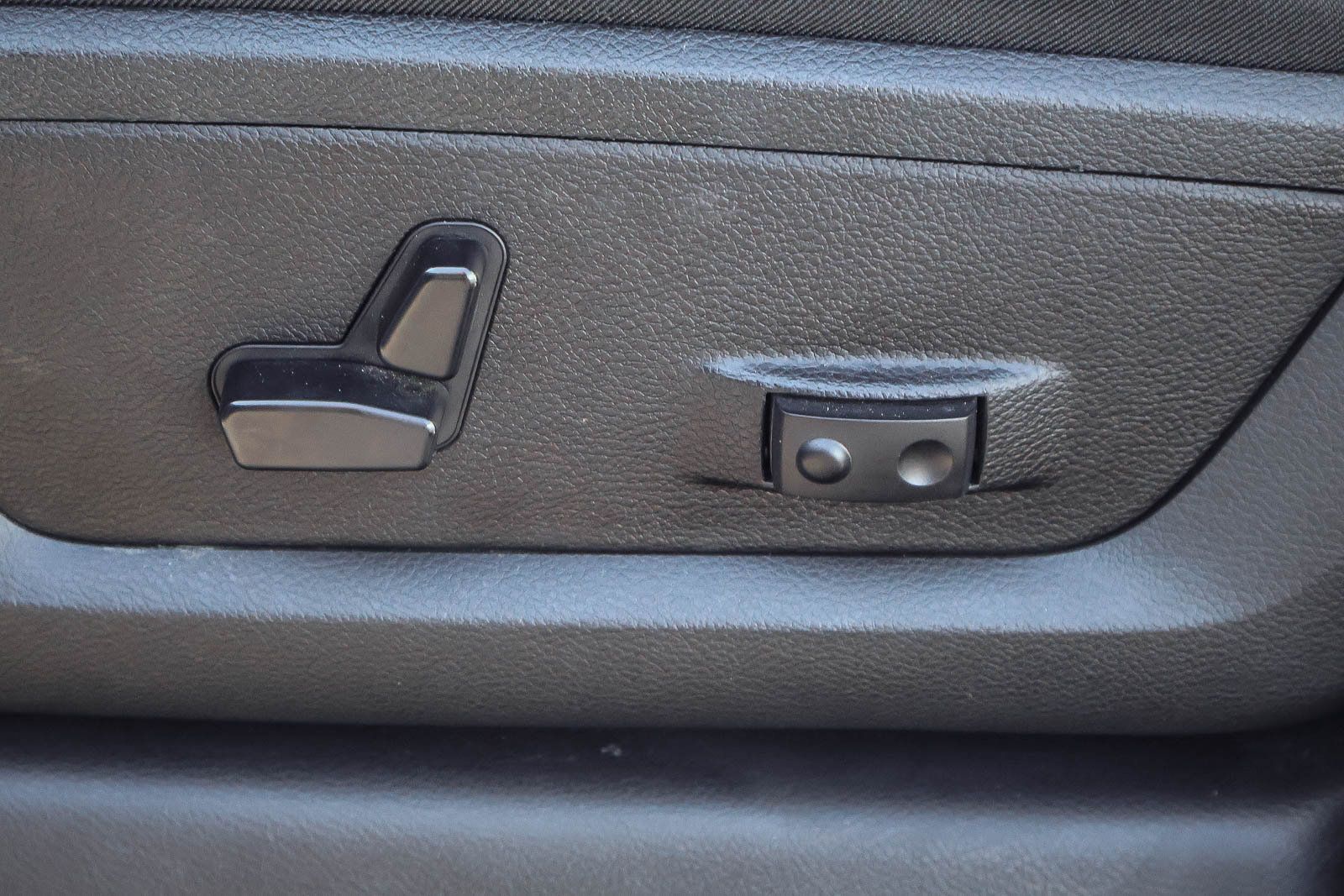Used 2024 RAM 2500 Laramie AWD/4WD image 12