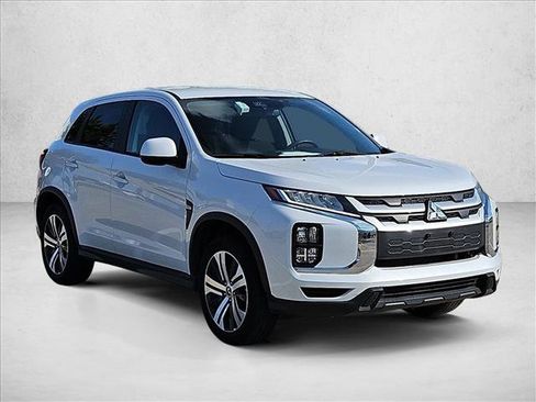 Used 2025 Mitsubishi Outlander Sport AWD image 3
