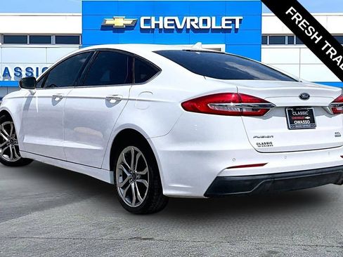 Used 2020 Ford Fusion SEL FWD image 3