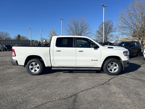 Used 2019 RAM 1500 Big Horn AWD/4WD image 2