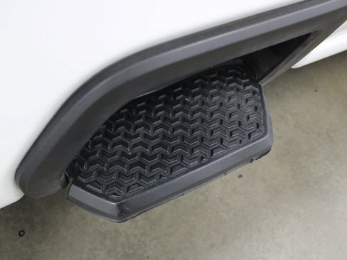 Used 2020 Chevrolet Silverado 2500 LT image 22