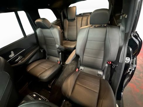 Used 2023 Mercedes-Benz GLS 450 4MATIC w/ AMG Line Exterior image 26