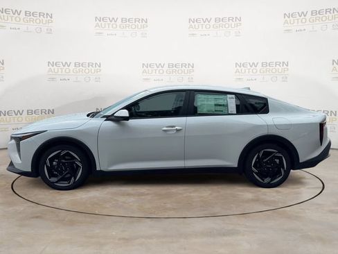 New 2026 Kia K4 EX FWD image 2
