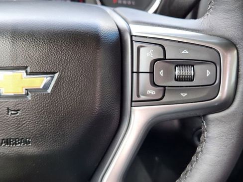 Used 2022 Chevrolet Silverado 1500 LT AWD/4WD image 21