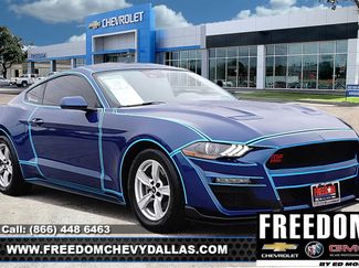 Used 2022 Ford Mustang Coupe video 1