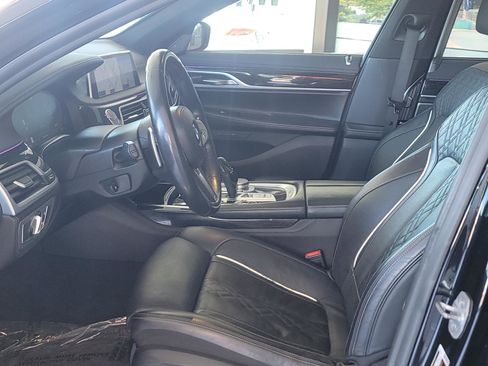 Used 2020 BMW 740i xDrive w/ M Sport Package AWD/4WD image 9