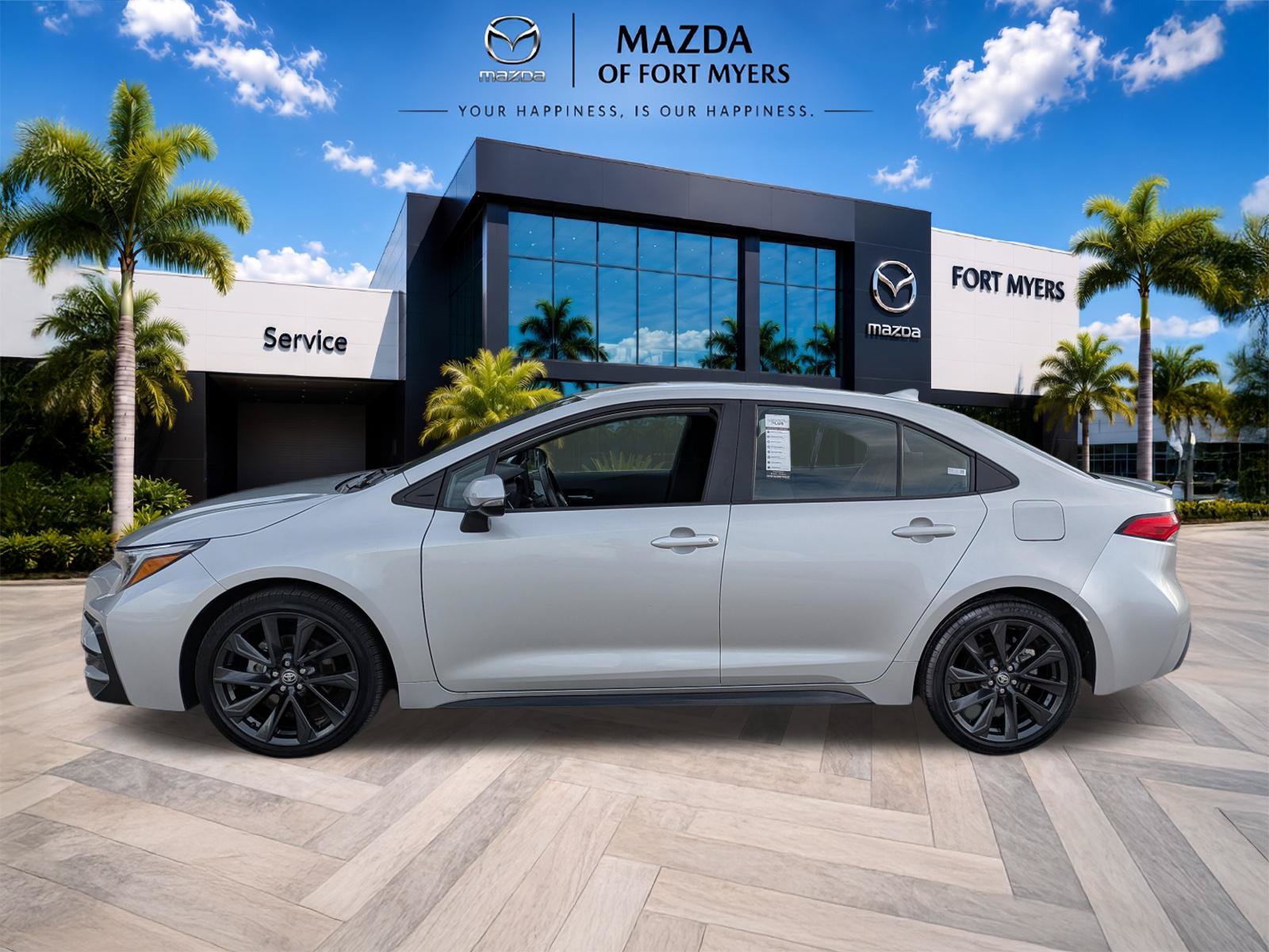 Used 2025 Toyota Corolla SE FWD image 7