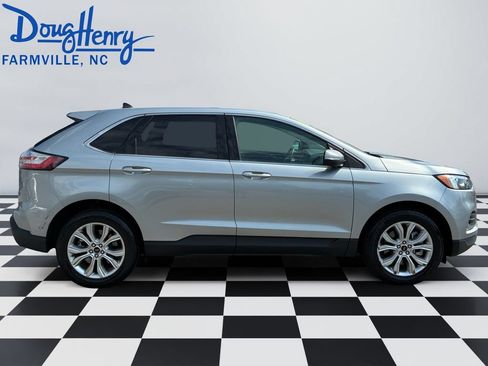 Used 2024 Ford Edge Titanium AWD/4WD image 6