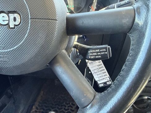 Used 2009 Jeep Wrangler Unlimited X AWD/4WD image 10