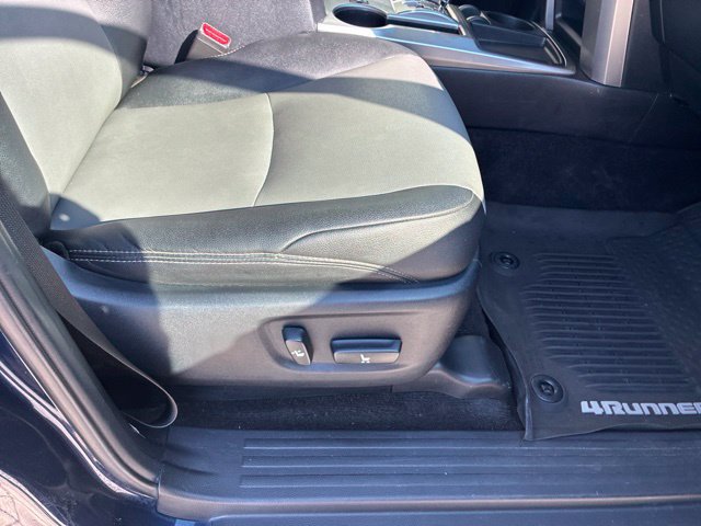 Used 2021 Toyota 4Runner SR5 Premium w/ Moonroof Package RWD image 11