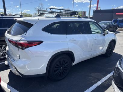 Used 2021 Toyota Highlander Platinum