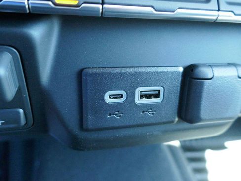 New 2026 Chevrolet Silverado 1500 W/T AWD/4WD image 17