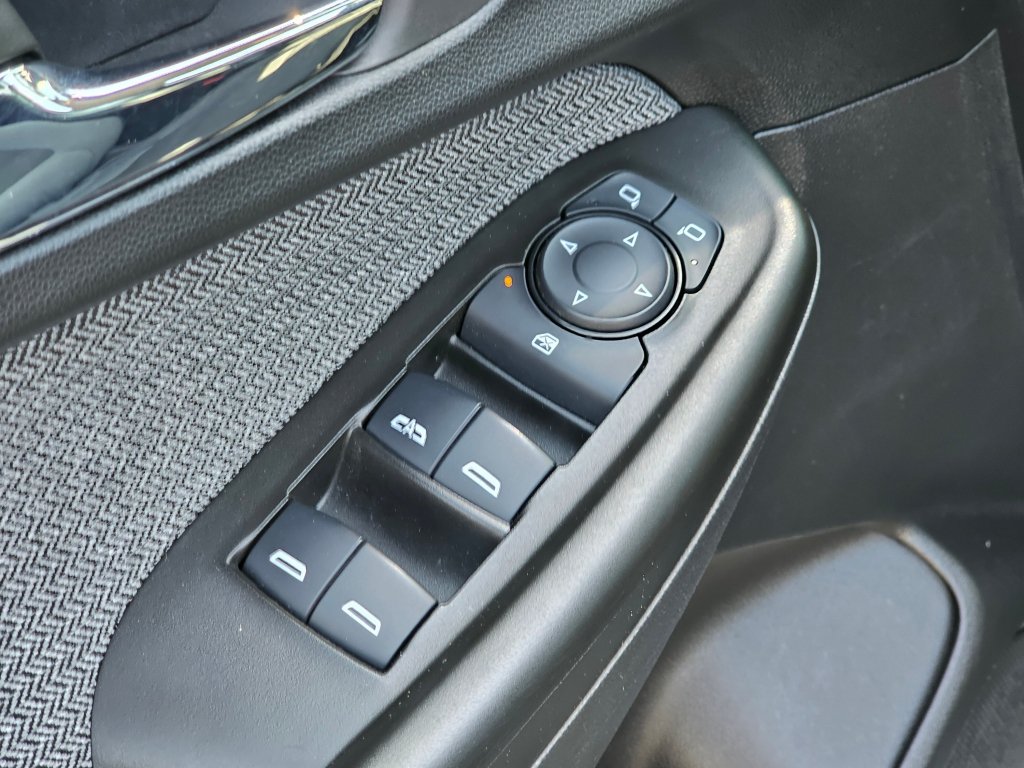Used 2023 Chevrolet TrailBlazer LT FWD image 49