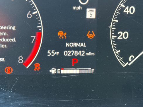 Used 2023 Honda HR-V EX-L image 26