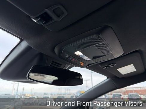 Used 2025 Chevrolet Equinox EV LT w/ Convenience Package image 31