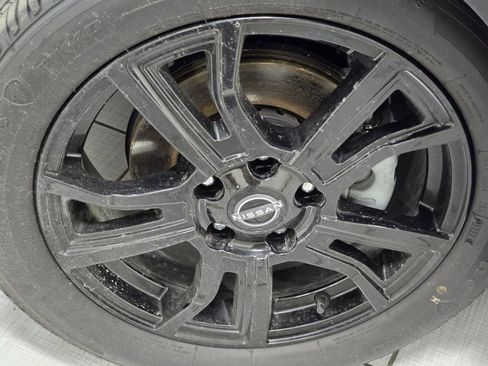 Used 2024 Nissan Kicks SR w/ SR Premium Package image 7