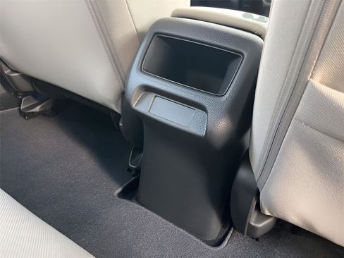 Used 2025 Honda HR-V LX image 26