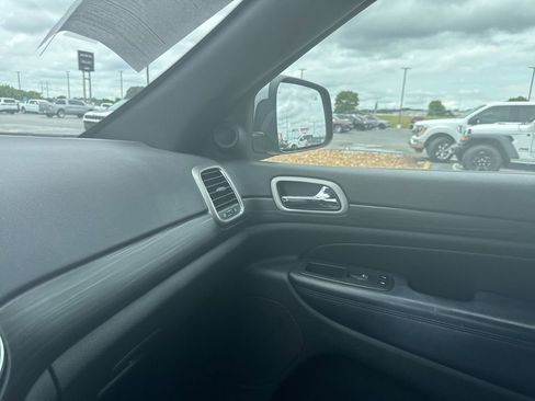 Used 2021 Jeep Grand Cherokee Laredo X RWD image 16