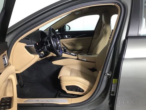 Certified 2022 Porsche Panamera 4 AWD/4WD image 5