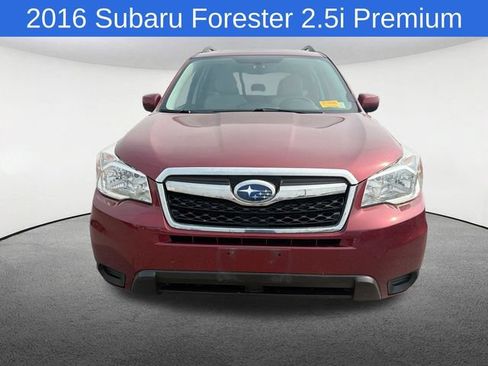 Used 2016 Subaru Forester 2.5i Premium w/ All-Weather Package AWD/4WD image 7