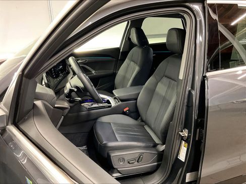 Certified 2025 Audi Q5 Premium w/ Convenience Package AWD/4WD image 26