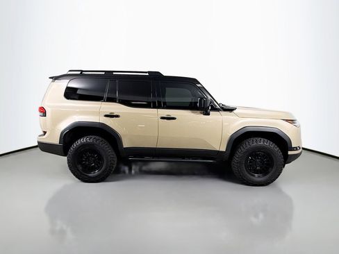 Certified 2026 Lexus GX 550 AWD/4WD image 4