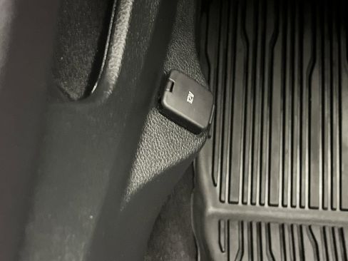 Used 2023 Ford Edge SEL w/ Convenience Package image 23