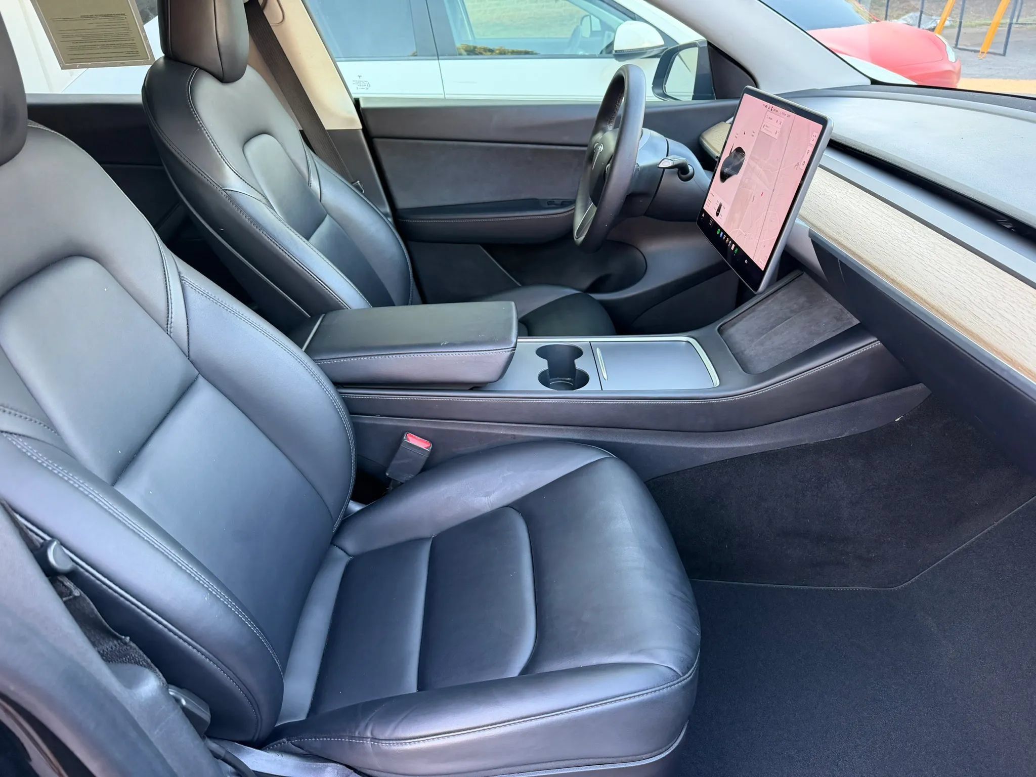 Used 2021 Tesla Model Y Long Range AWD/4WD image 21